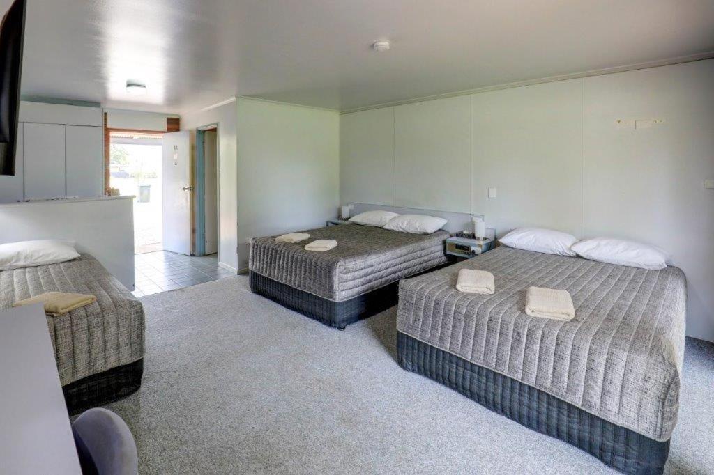 Tambo Mill Motel & Caravan Park Esterno foto