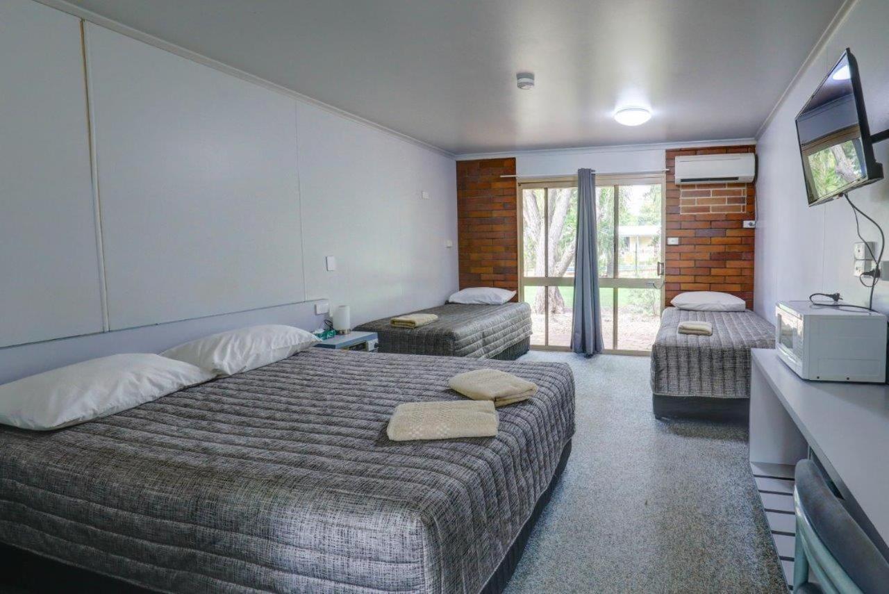 Tambo Mill Motel & Caravan Park Esterno foto
