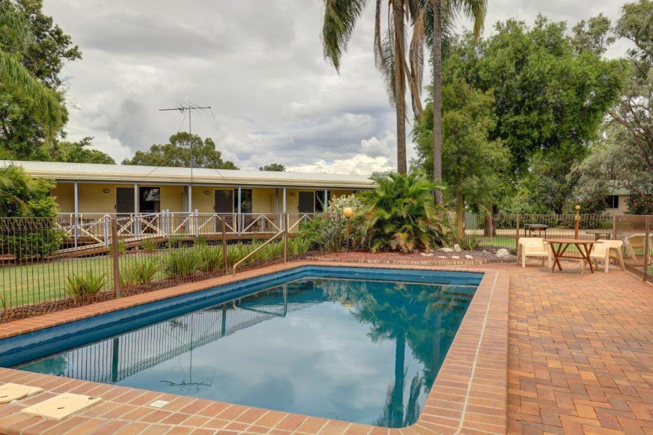 Tambo Mill Motel & Caravan Park Esterno foto