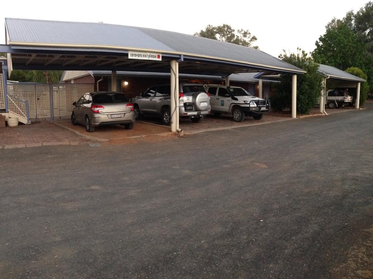 Tambo Mill Motel & Caravan Park Esterno foto